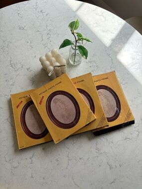 Antique Oval Photo Frame Set in Yellow Packaging